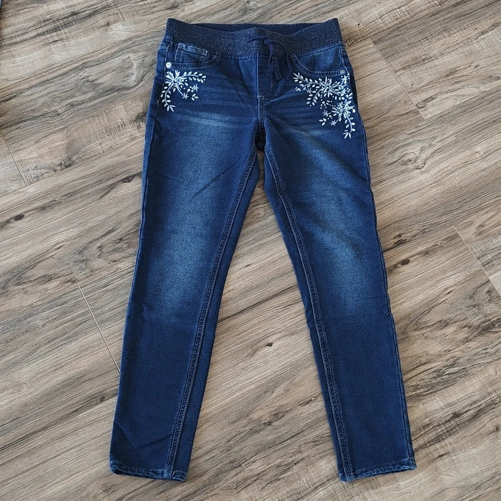 EUC Bejeweled jean looking pull-on pants